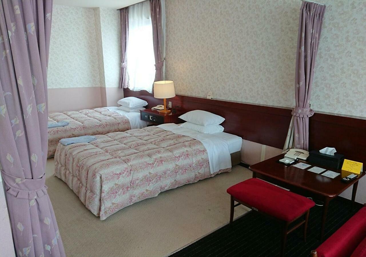 Mihara Kokusai Hotel Luaran gambar